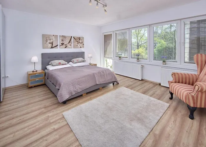 Apartmán 2 Bedrooms, 2 Bathrooms & Garden Bratislava